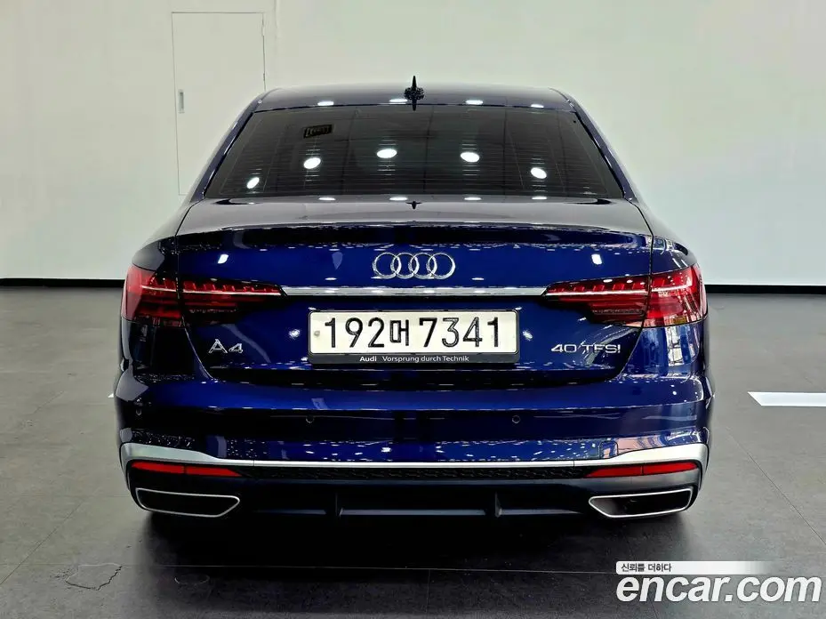 Audi A4 2023 2.0 автомат (гидро), фото 4