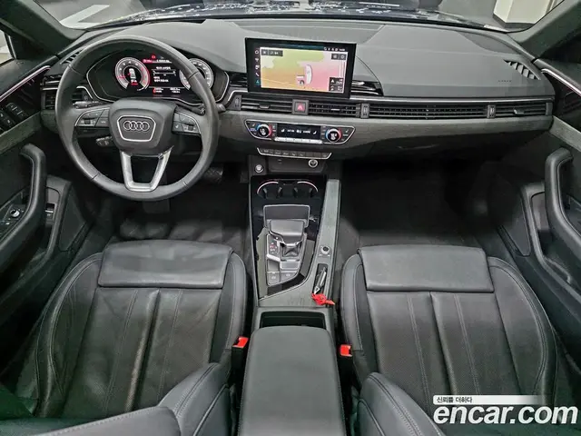 Audi A4 2023 2.0 автомат (гидро), миниатюра 7
