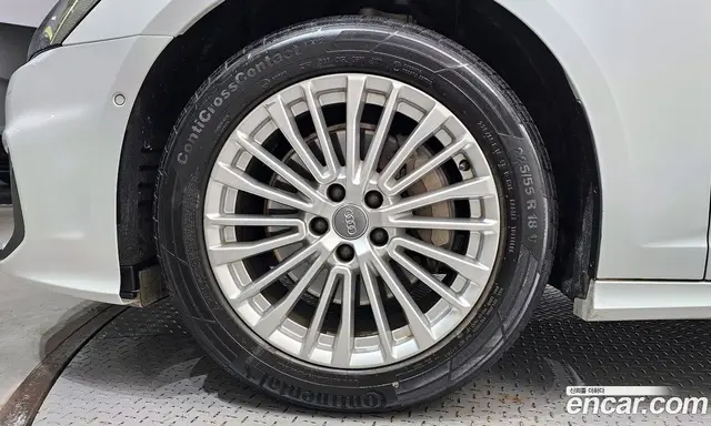 Audi A6 2020 2.0 автомат (гидро), миниатюра 5