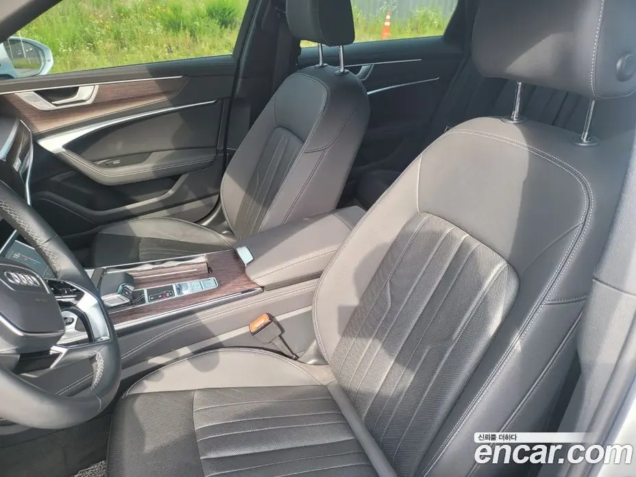 Audi A6 2022 3.0 автомат (гидро), фото 13