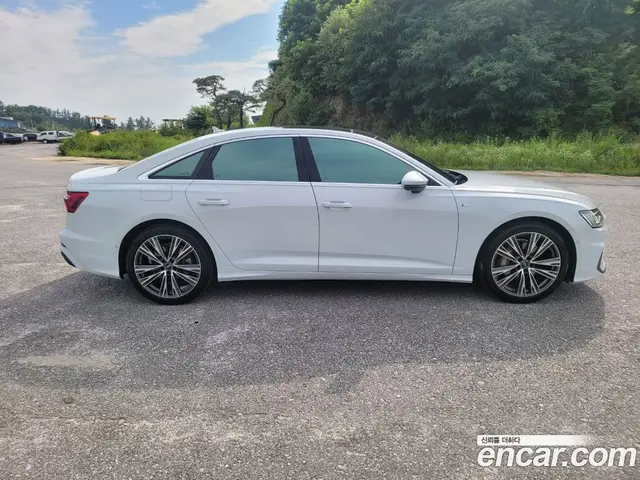 Audi A6 2022 3.0 автомат (гидро), миниатюра 4
