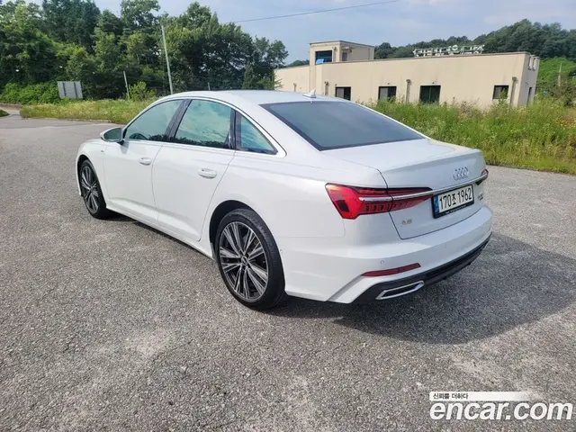 Audi A6 2022 3.0 автомат (гидро), миниатюра 7