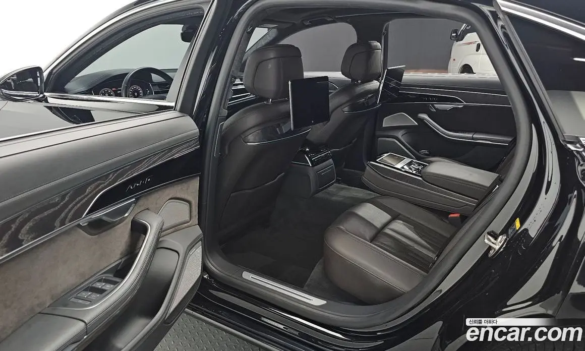 Audi A8 2021 4.0 автомат (гидро), фото 12