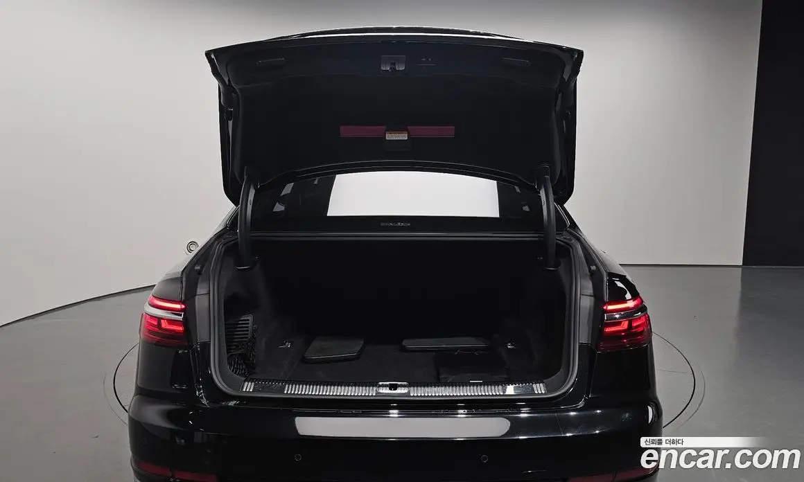 Audi A8 2021 4.0 автомат (гидро), фото 20