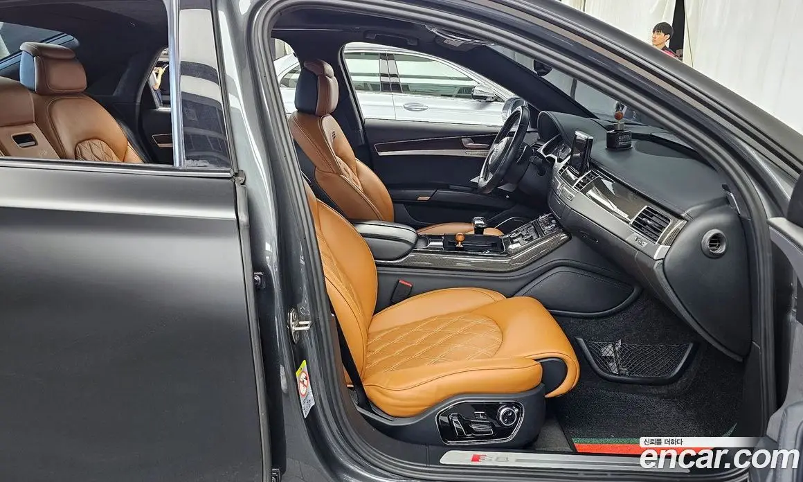 Audi S8 2014 4.0 автомат (гидро), фото 11 Audi S8 2014 4.0 автомат (гидро), фото 11