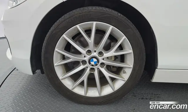 BMW 1 серия 2016 2.0 автомат (гидро), миниатюра 5