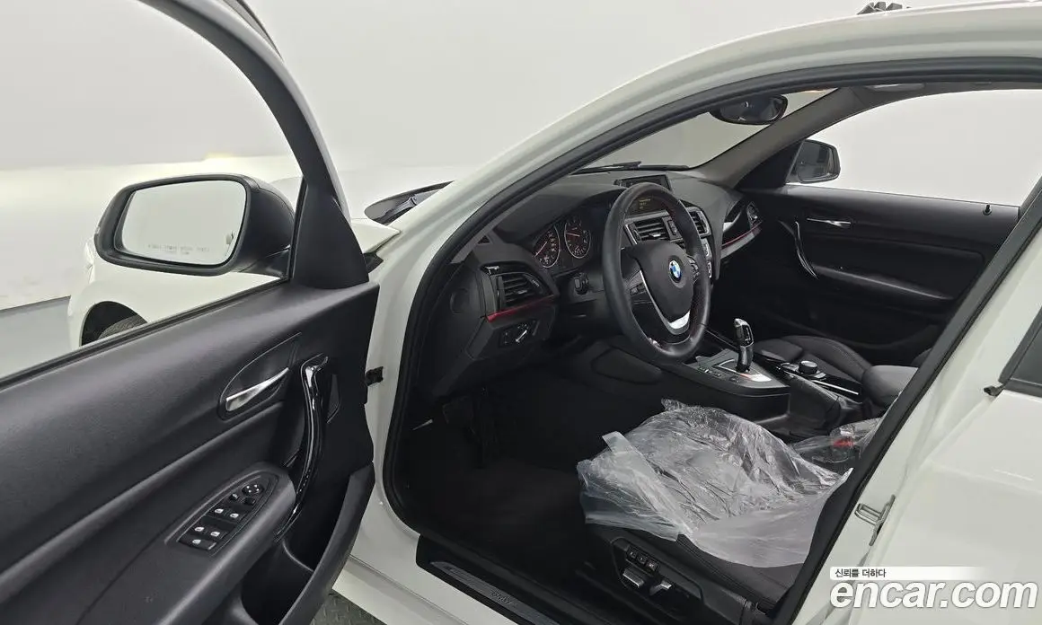 BMW 1 серия 2016 2.0 автомат (гидро), фото 10