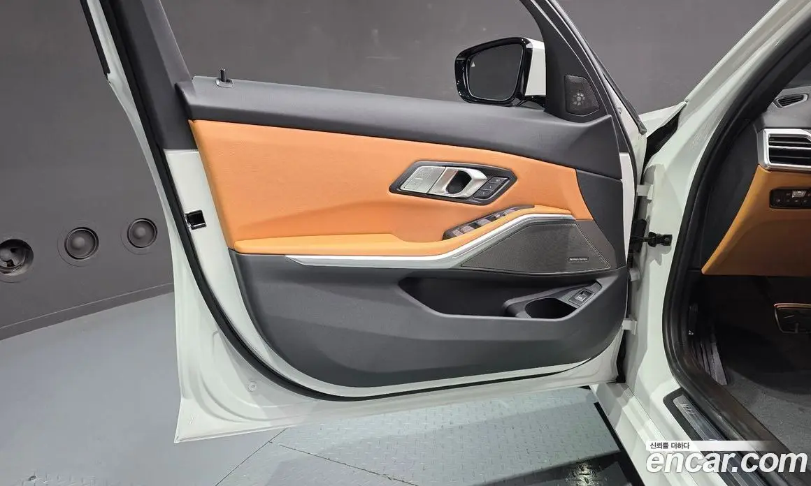 BMW 3 серия 2024 2.0 автомат (гидро), фото 14
