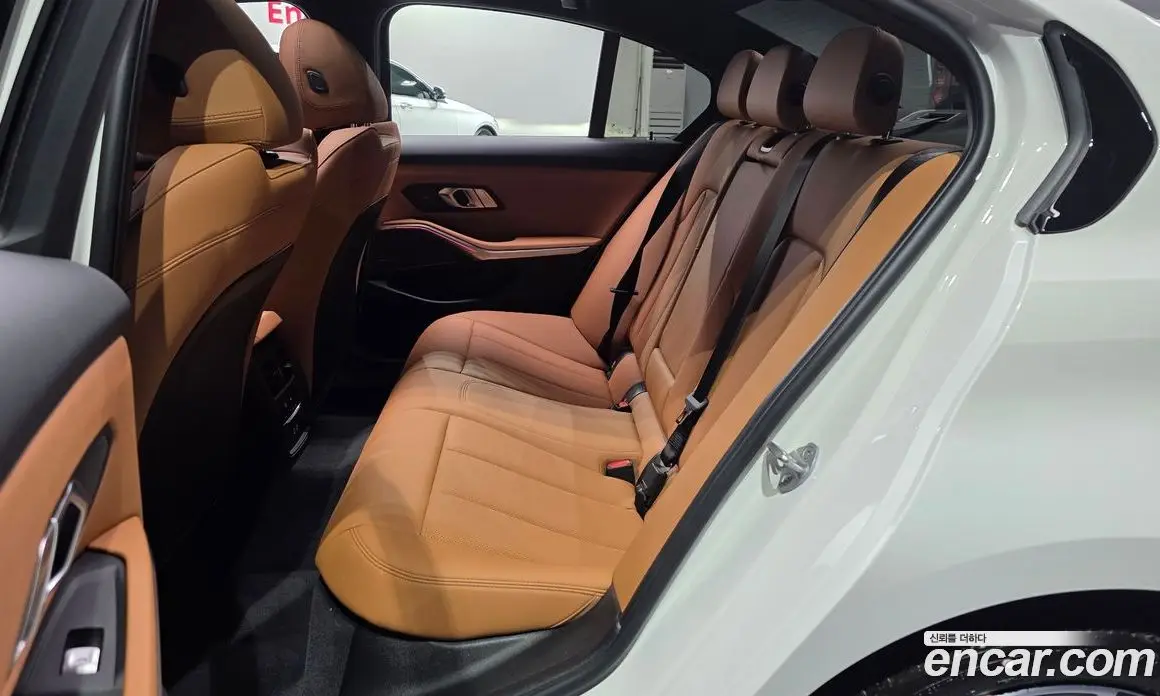 BMW 3 серия 2024 2.0 автомат (гидро), фото 17