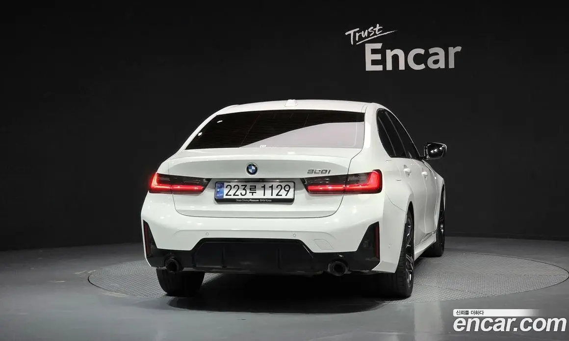 BMW 3 серия 2024 2.0 автомат (гидро), фото 4