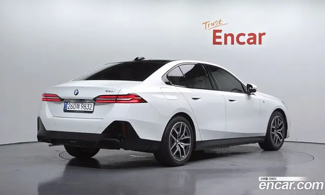 BMW 5 серия 2024 2.0 автомат (гидро), миниатюра 1