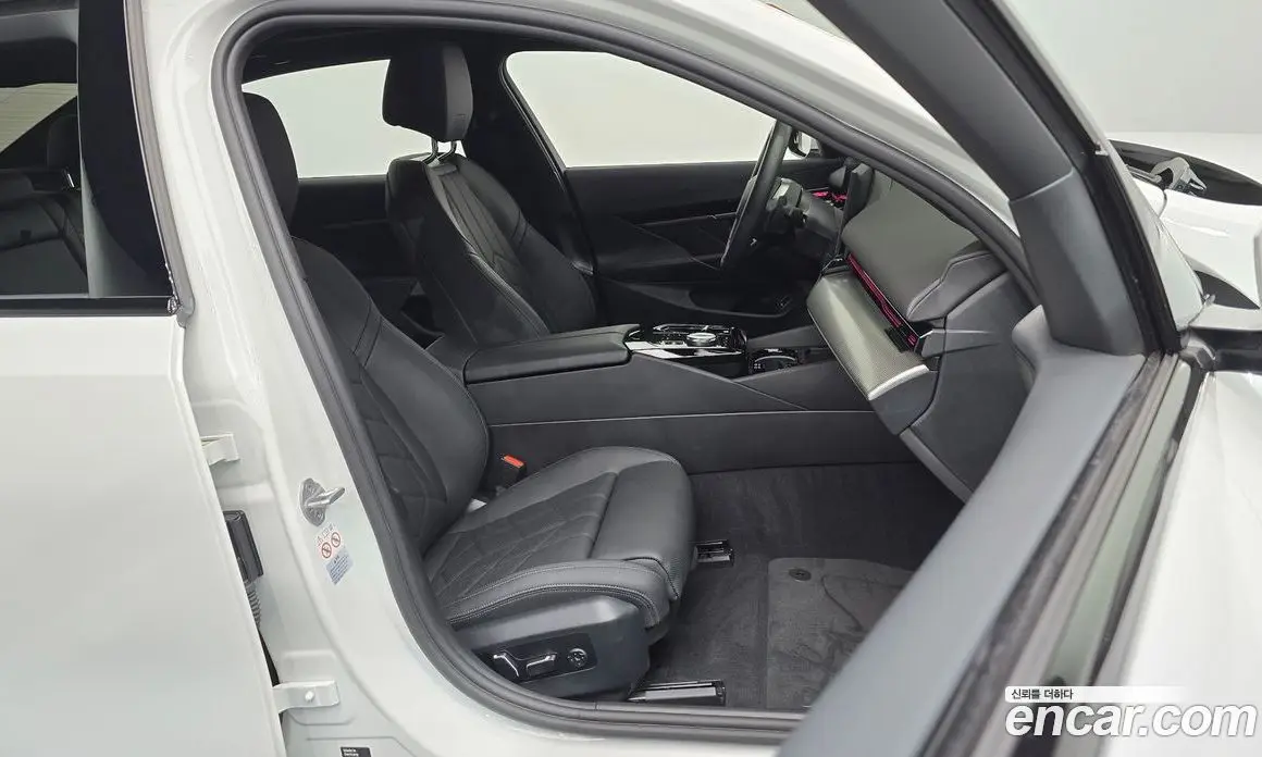 BMW 5 серия 2024 2.0 автомат (гидро), фото 15