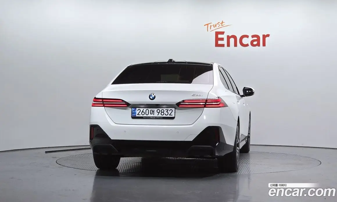 BMW 5 серия 2024 2.0 автомат (гидро), фото 3