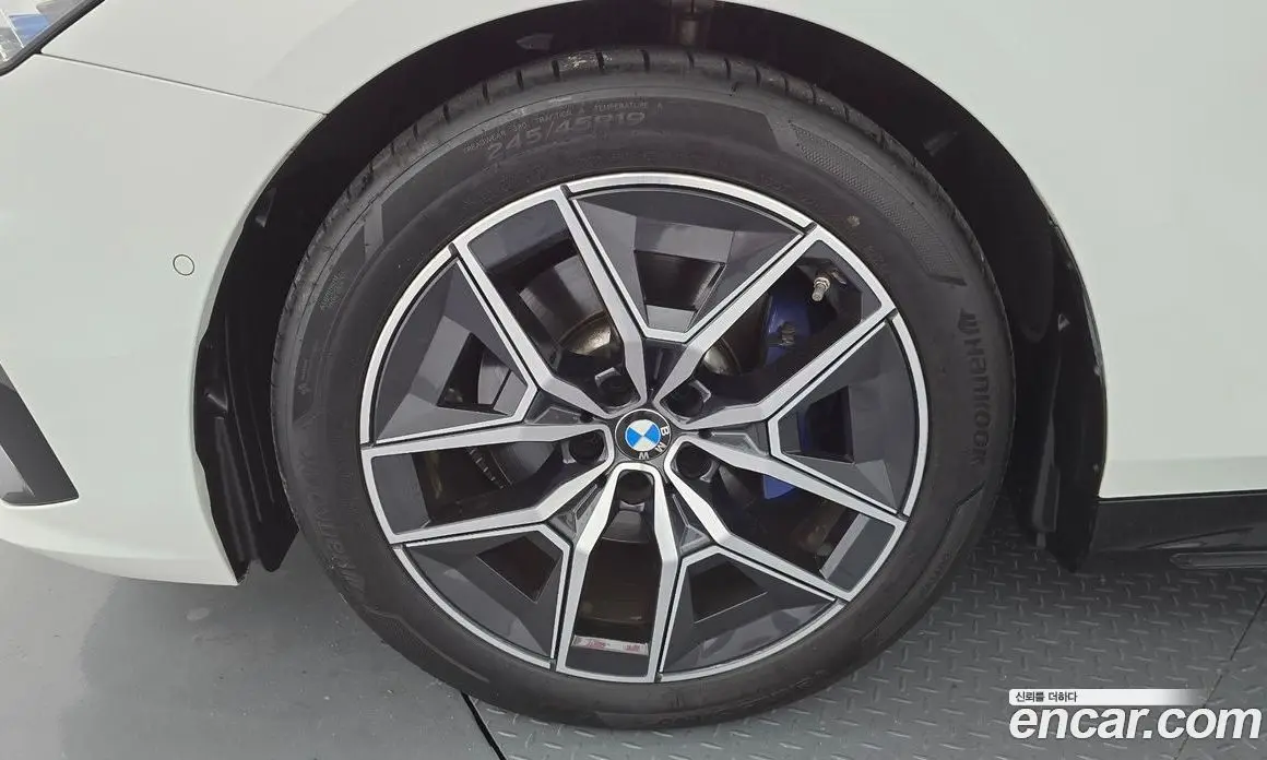 BMW 5 серия 2024 2.0 автомат (гидро), фото 4