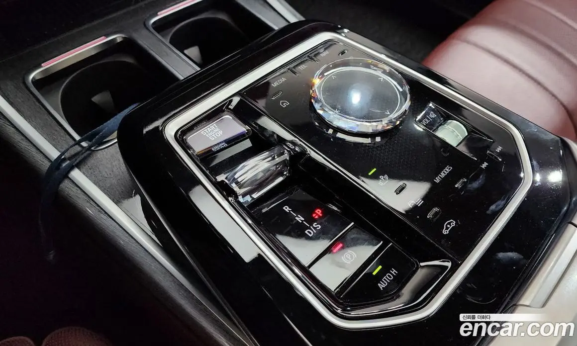 BMW 7 серия 2024 3.0 автомат (гидро), фото 12