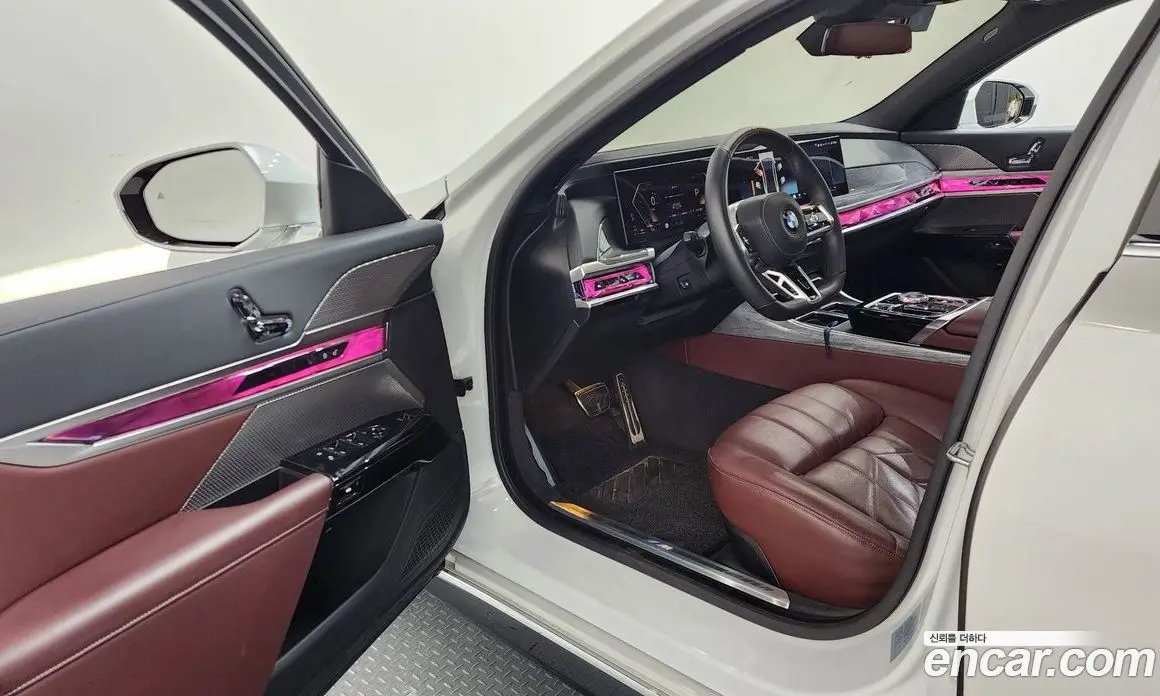 BMW 7 серия 2024 3.0 автомат (гидро), фото 13