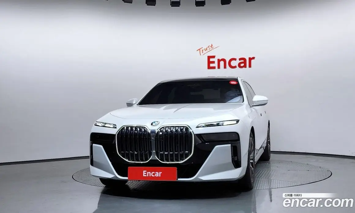 BMW 7 серия 2024 3.0 автомат (гидро), фото 3