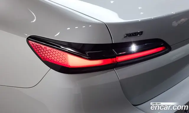 BMW 7 серия 2024 3.0 автомат (гидро), миниатюра 9
