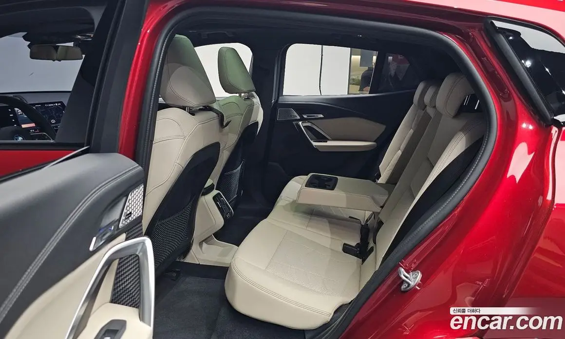 BMW iX2 2024 0.2 автомат (гидро), фото 16
