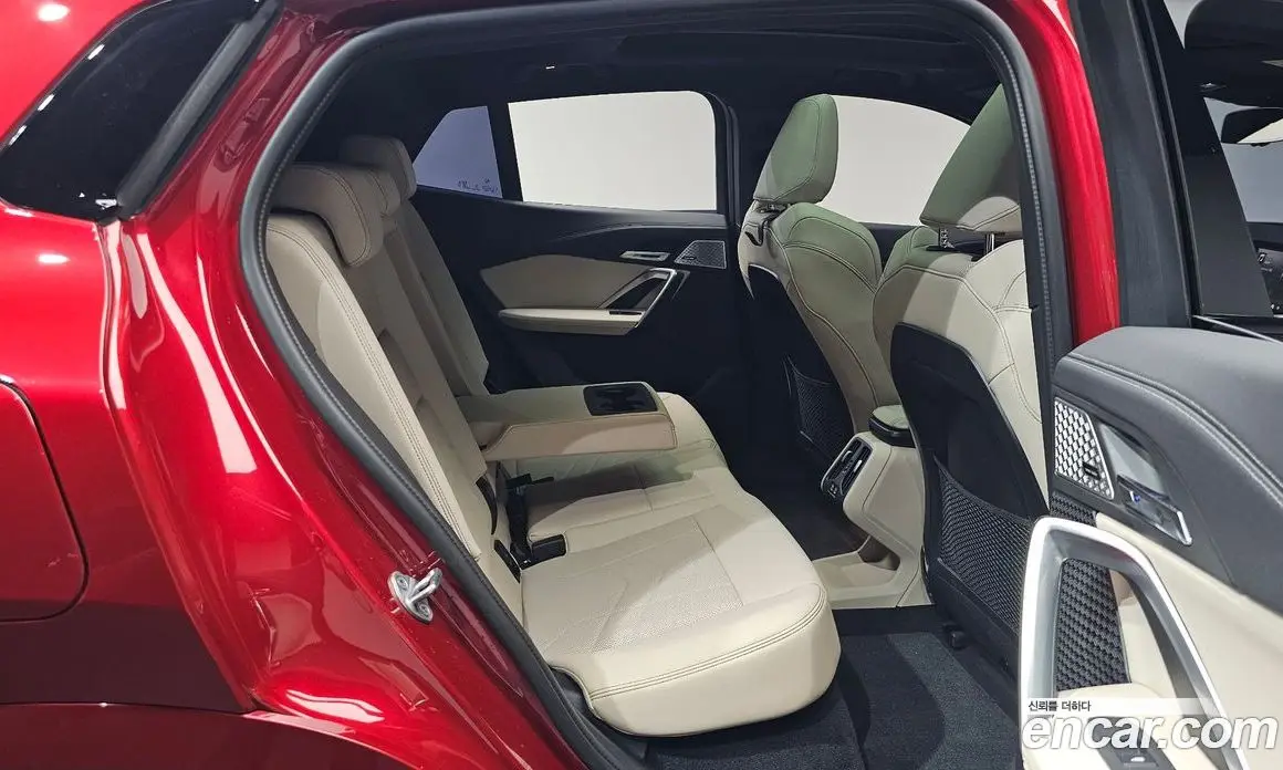 BMW iX2 2024 0.2 автомат (гидро), фото 17