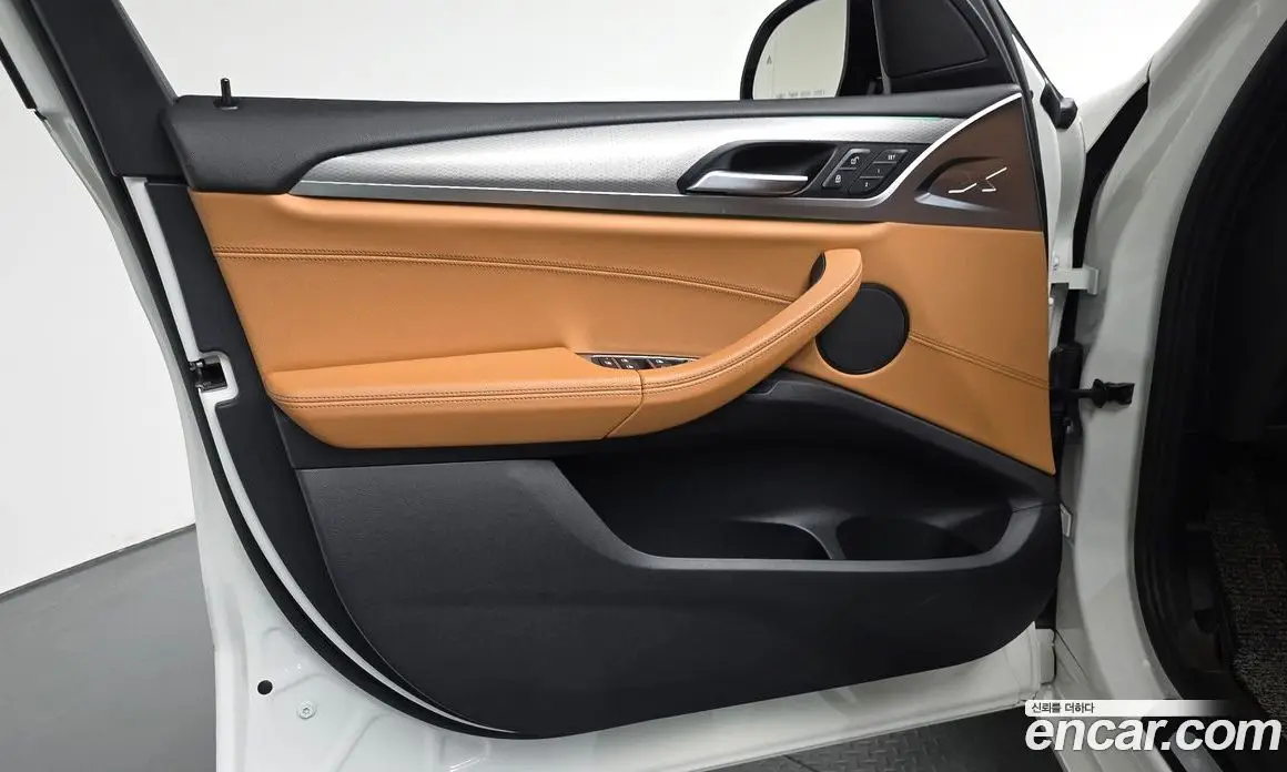 BMW X3 2018 2.0 автомат (гидро), фото 13