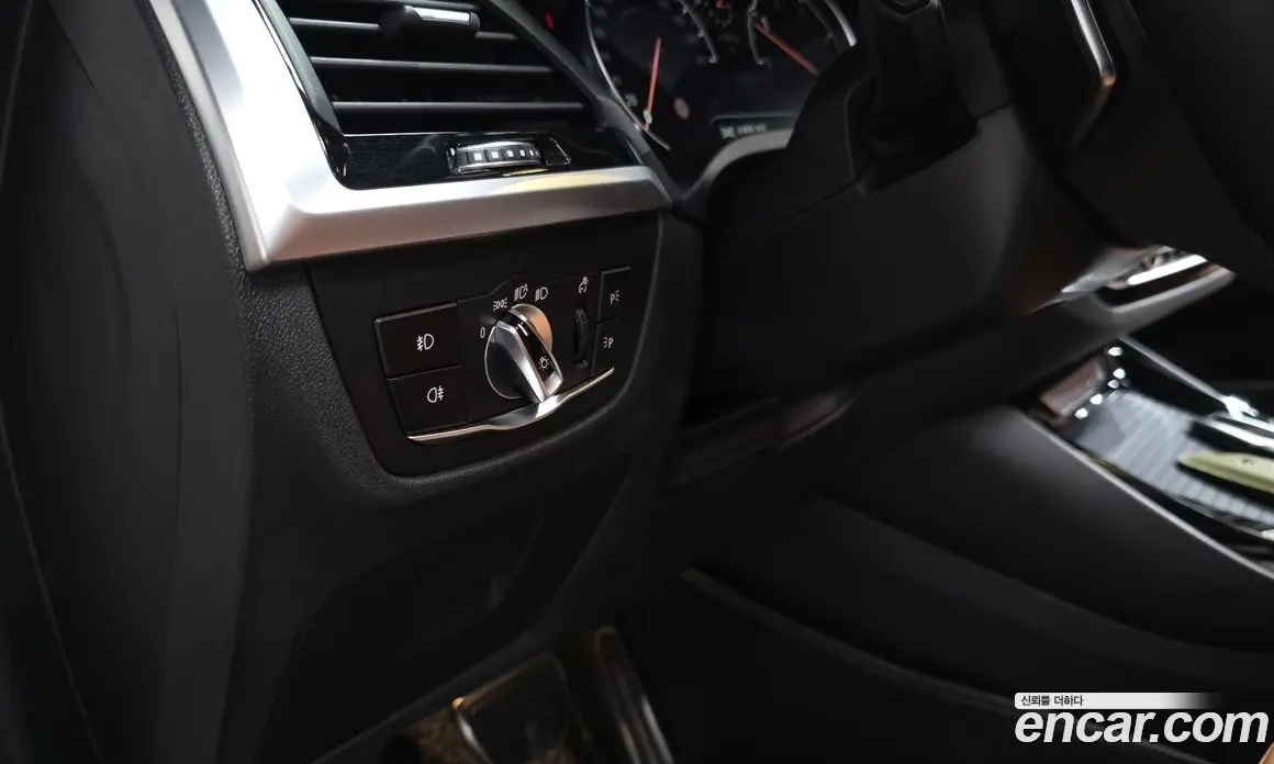 BMW X3 2018 2.0 автомат (гидро), фото 26