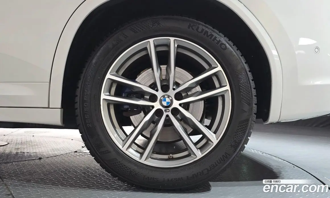 BMW X3 2018 2.0 автомат (гидро), фото 6
