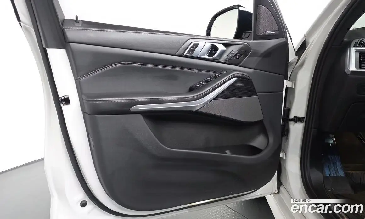 BMW X5 2024 3.0 автомат (гидро), фото 13