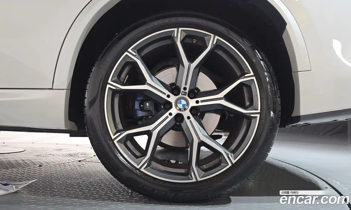 BMW X5 2024 3.0 автомат (гидро), фото 6
