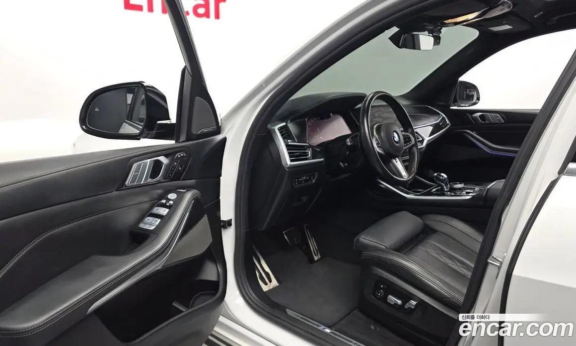 BMW X7 2021 3.0 автомат (гидро), фото 13
