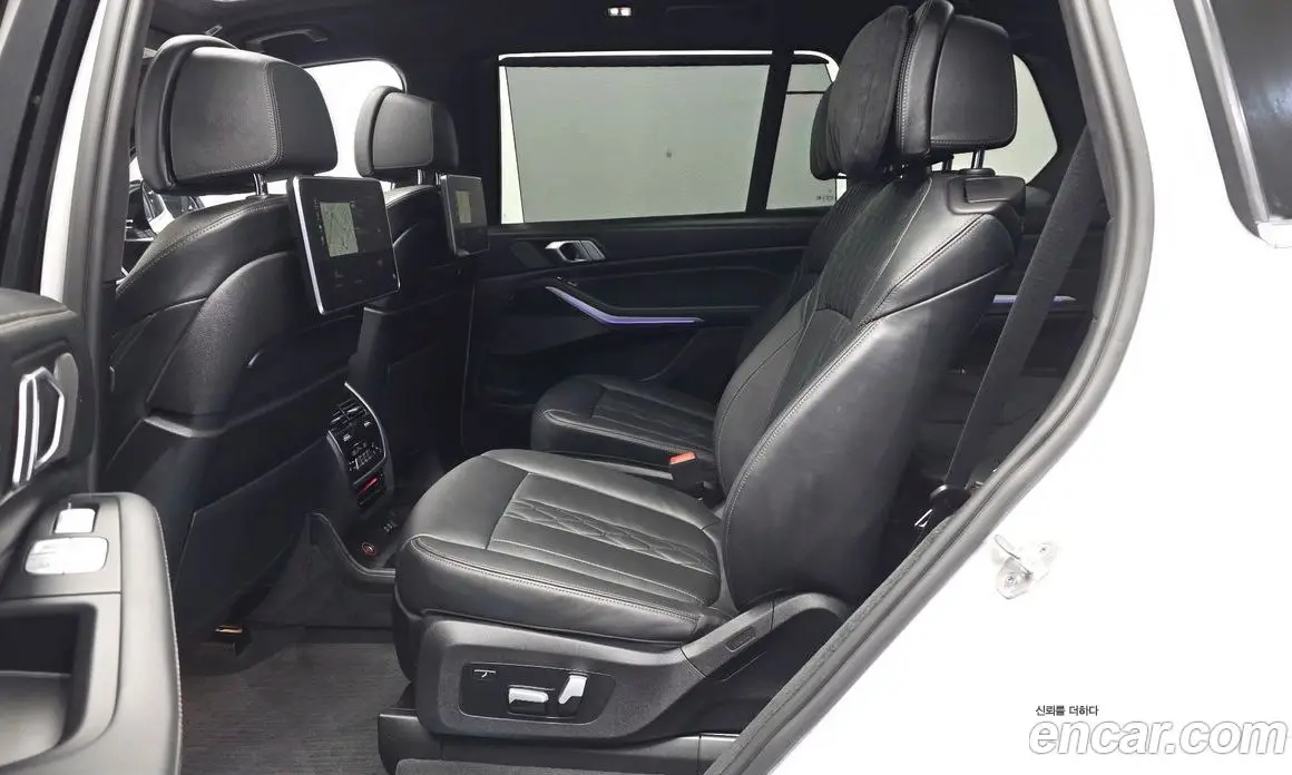 BMW X7 2021 3.0 автомат (гидро), фото 16