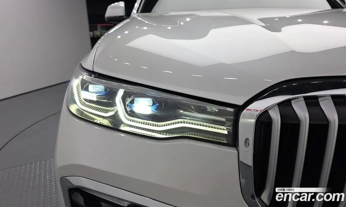 BMW X7 2021 3.0 автомат (гидро), фото 8