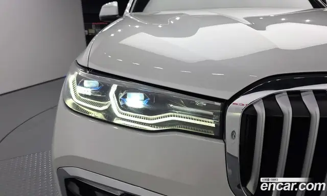 BMW X7 2021 3.0 автомат (гидро), миниатюра 8