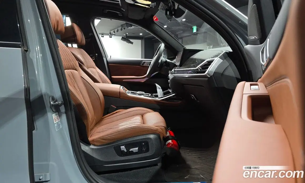 BMW X7 2024 3.0 автомат (гидро), фото 16