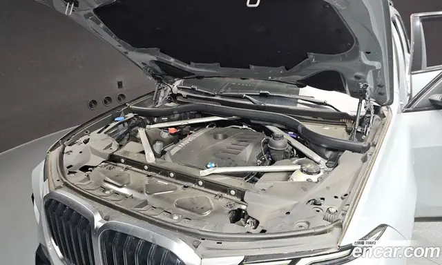 BMW X7 2024 3.0 автомат (гидро), миниатюра 6