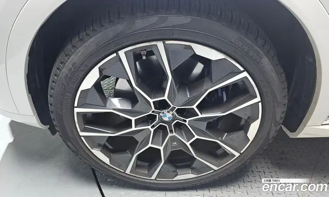 BMW X7 2024 3.0 автомат (гидро), миниатюра 5
