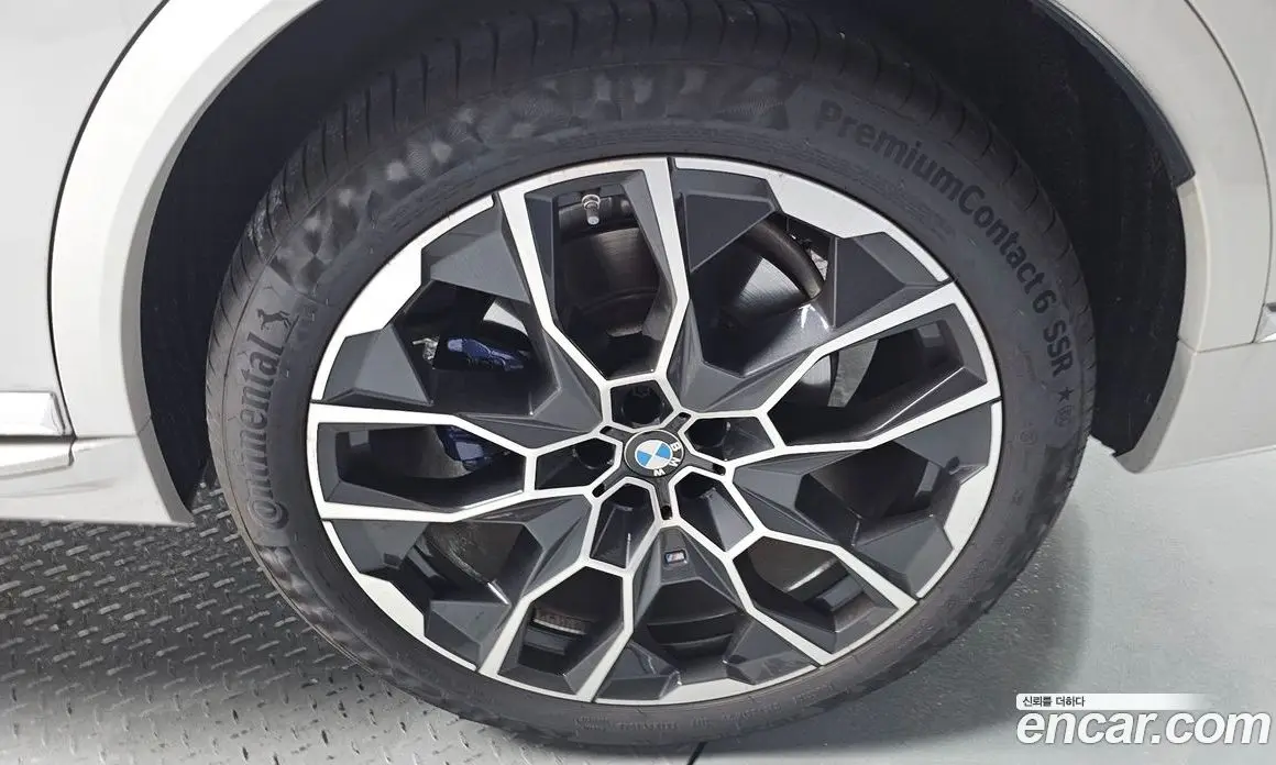 BMW X7 2024 3.0 автомат (гидро), фото 7