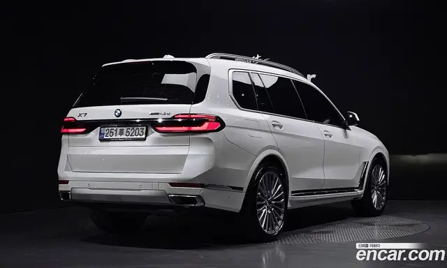 BMW X7 2025 3.0 автомат (гидро), миниатюра 1