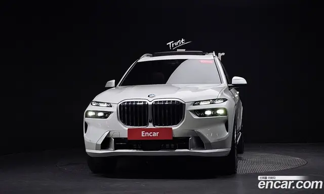 BMW X7 2025 3.0 автомат (гидро), миниатюра 2