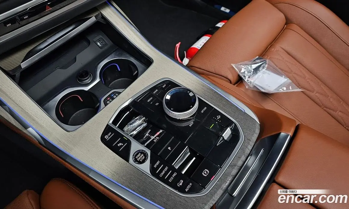 BMW X7 2025 3.0 автомат (гидро), фото 11