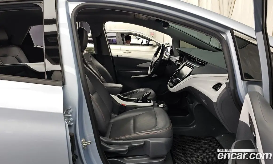 Chevrolet Bolt EV 2018 0.2 автомат (гидро), фото 11