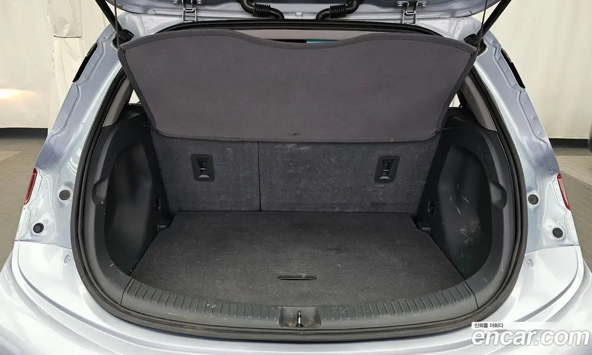 Chevrolet Bolt EV 2018 0.2 автомат (гидро), фото 20