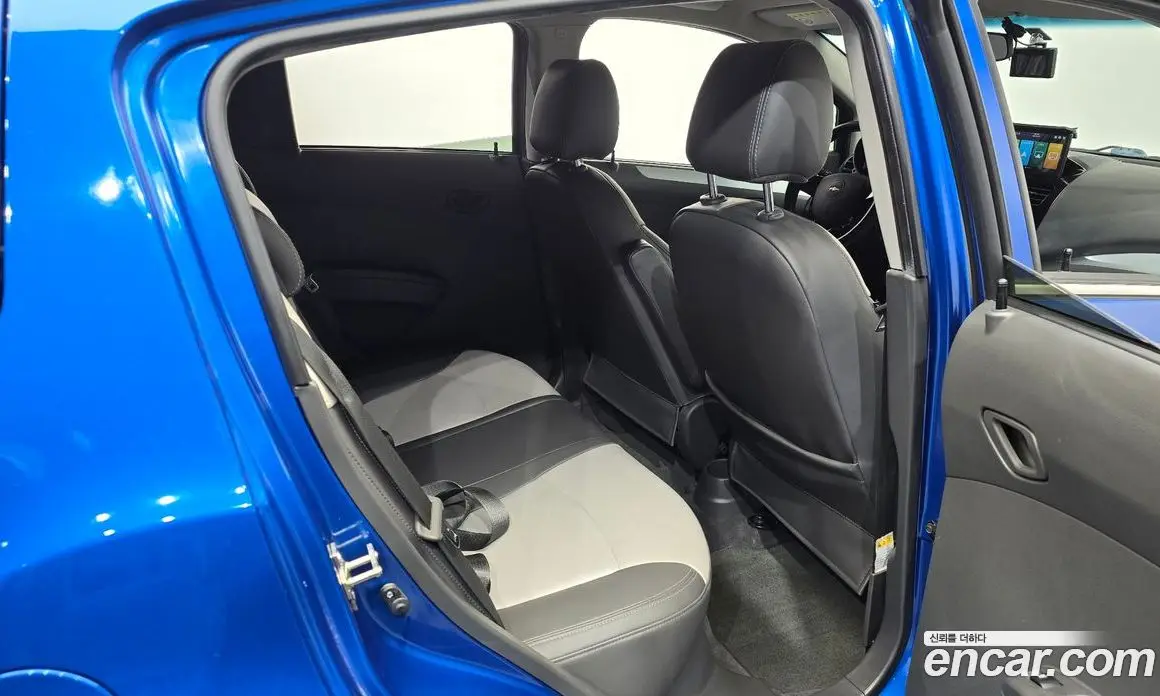 Chevrolet Spark 2012 1.0 автомат (гидро), фото 11