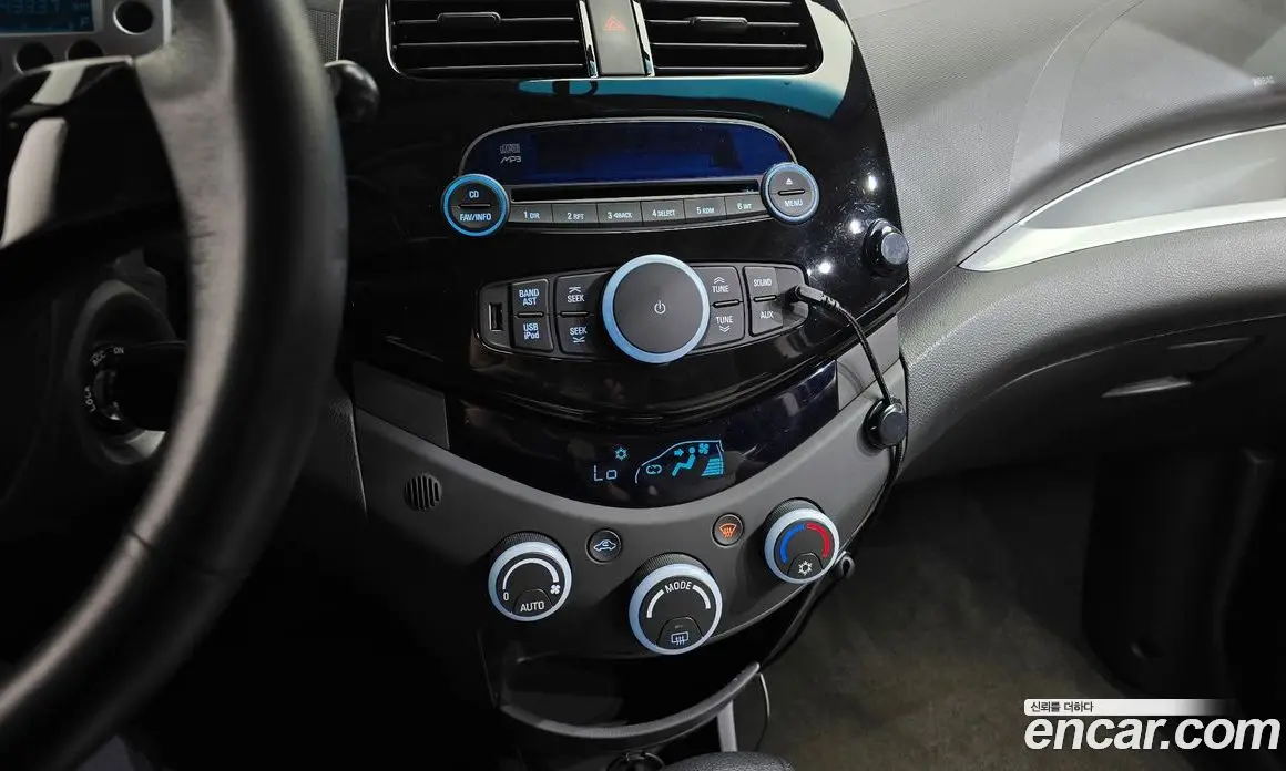 Chevrolet Spark 2012 1.0 автомат (гидро), фото 20