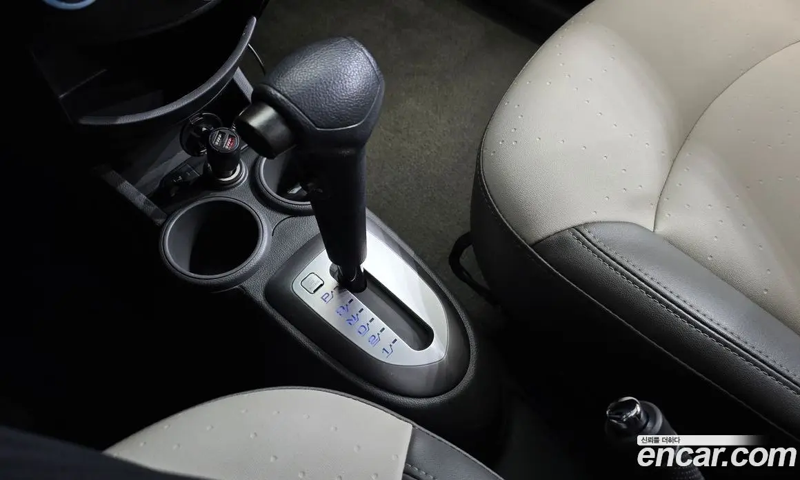 Chevrolet Spark 2012 1.0 автомат (гидро), фото 9