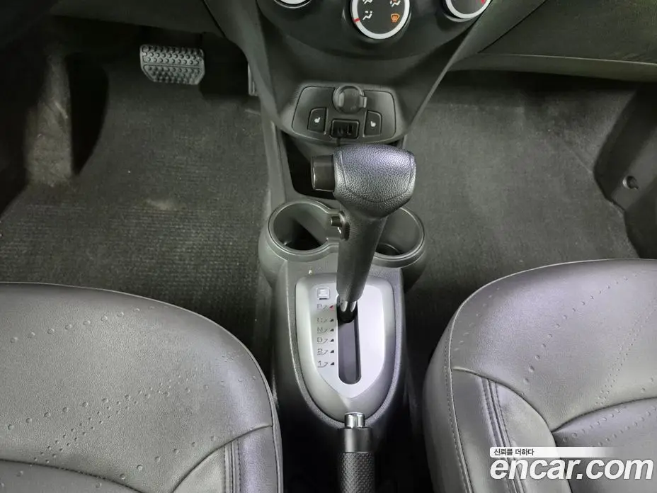 Chevrolet Spark 2013 1.0 автомат (гидро), фото 17