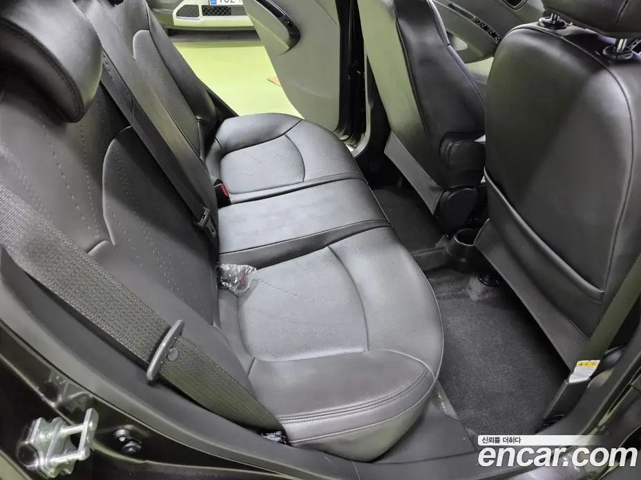 Chevrolet Spark 2013 1.0 автомат (гидро), фото 9
