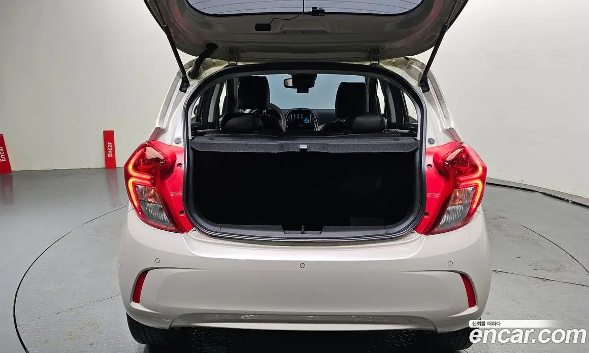 Chevrolet Spark 2016 1.0 автомат (гидро), фото 25