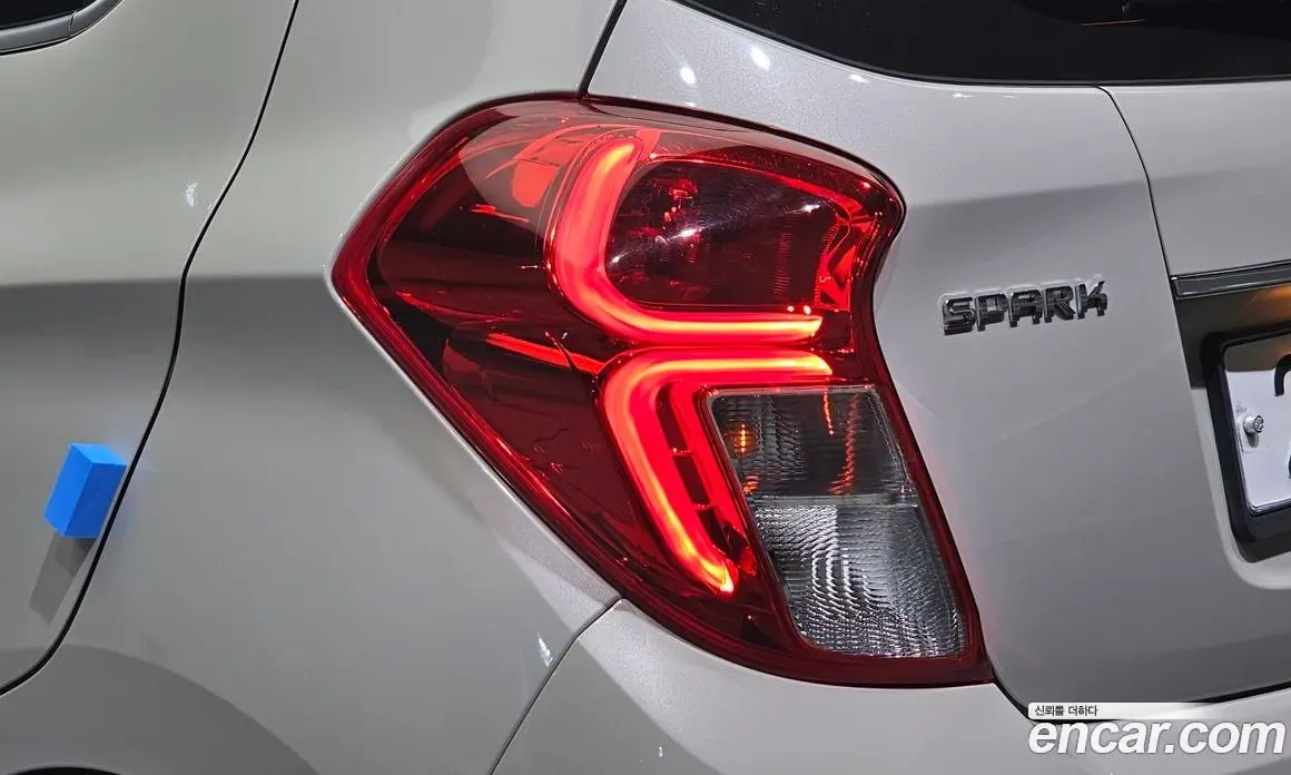 Chevrolet Spark 2016 1.0 автомат (гидро), фото 9