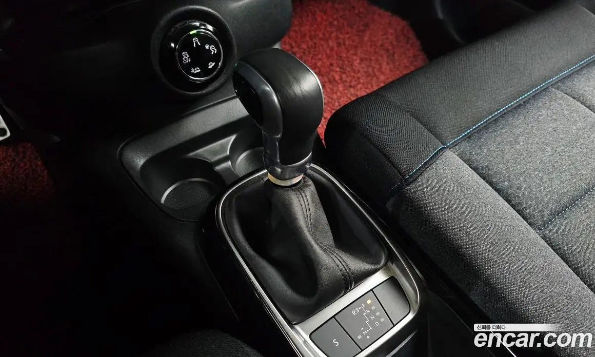 Citroen C4 Cactus 2019 1.5 автомат (гидро), фото 12